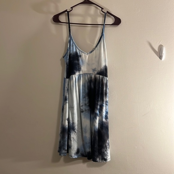 Heart & Hips Dresses & Skirts - Heart hips blue tie-dye spaghetti strap mini dress